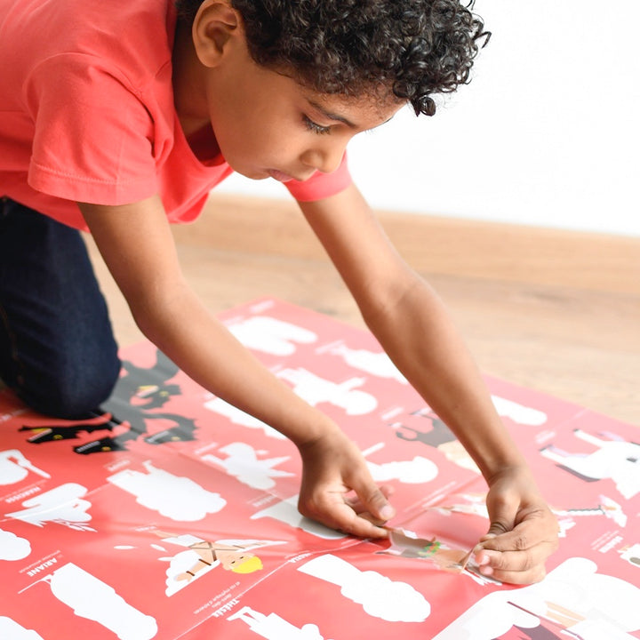 Enfant avec Affiche découverte et autocollants repositionnables Mythologie