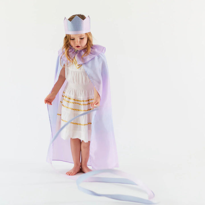 Fille avec Baguette en soie