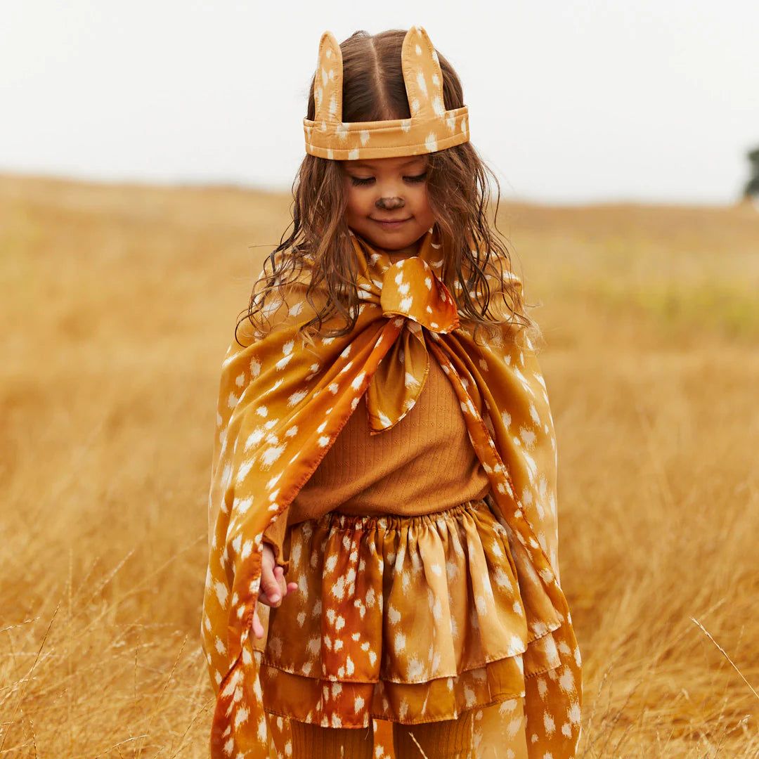 Enfant avec Costume faon en soie