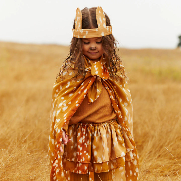 Enfant avec Costume faon en soie