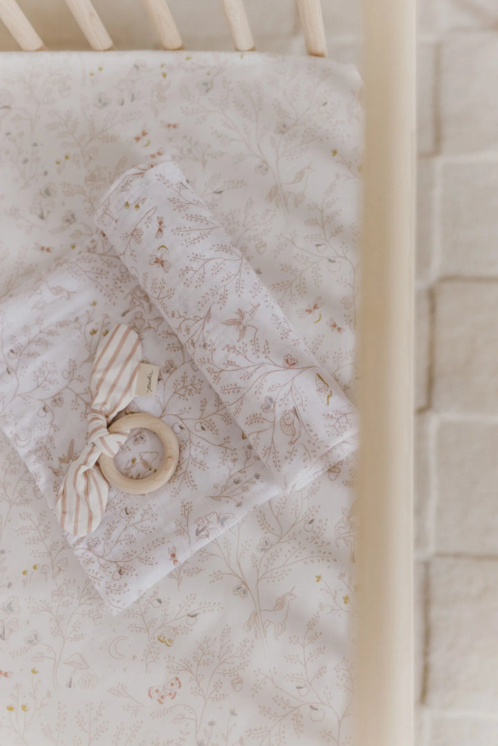 Couverture d'emmaillotage en mousseline avec motif jardin