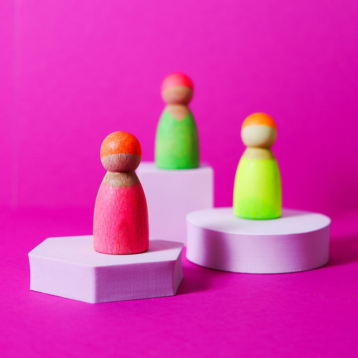 Figurines en bois Fluo