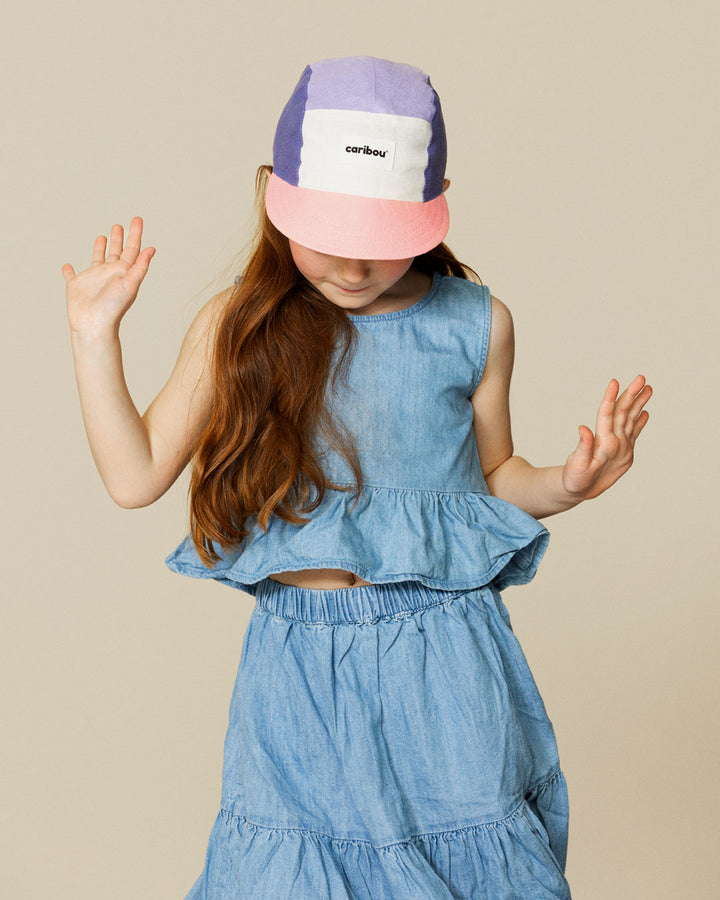 Fille avec Casquette en lin Caribou violet, beige et rose