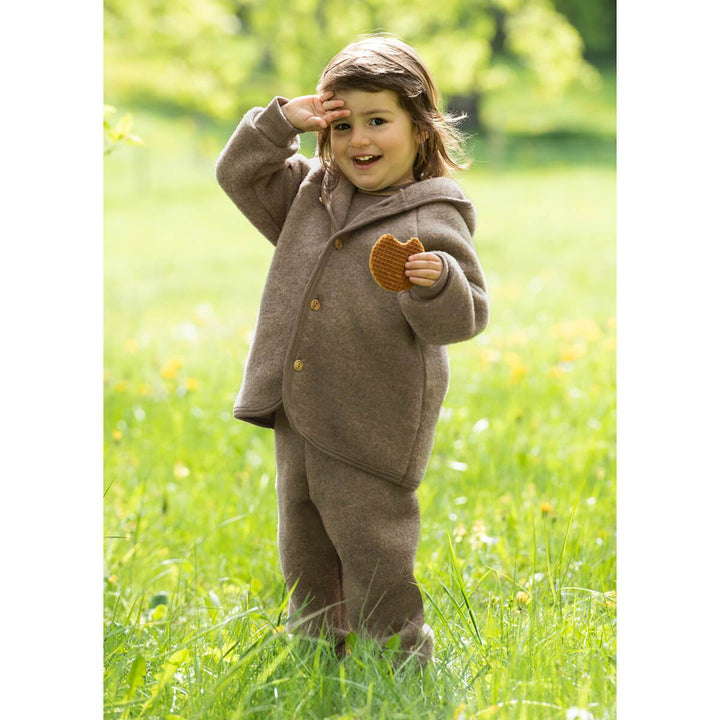 Enfant dans la nature avec Pantalon et veste chaud en polaire de mérinos Noisette mélange