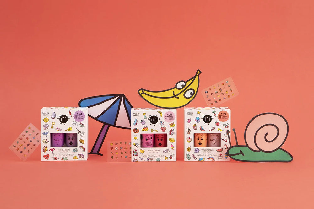 Sets de vernis à ongles et d'autocollants
