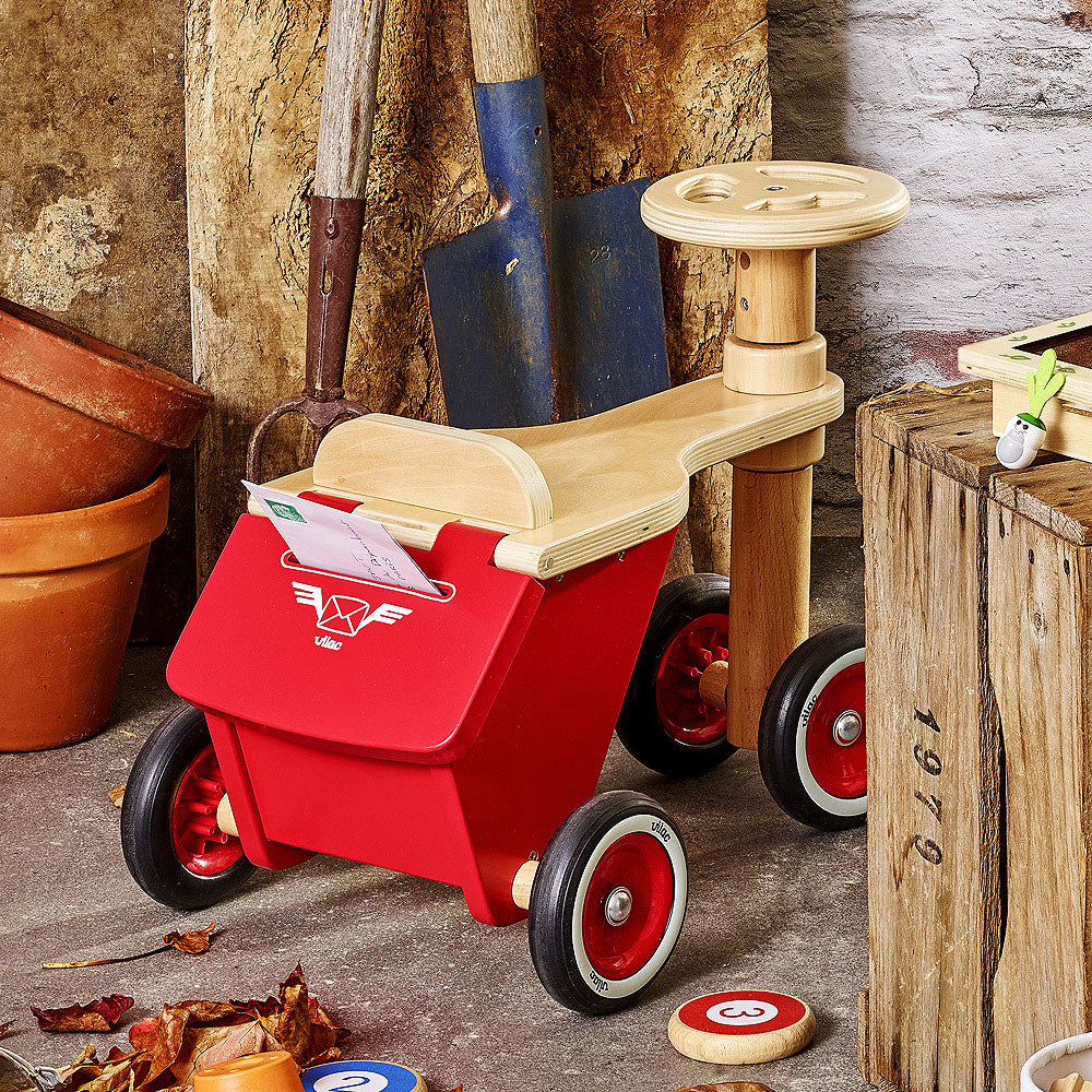Tricycle du facteur en bois