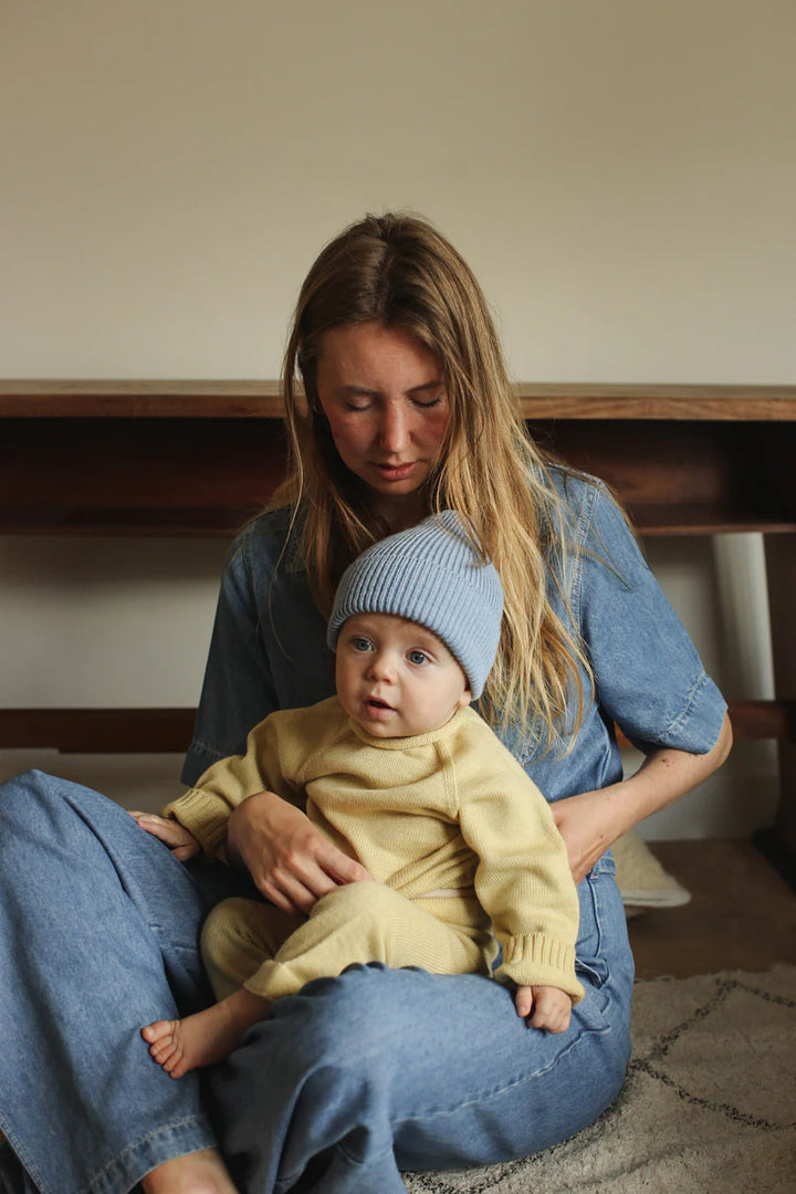 Maman et bébé avec Tuque bleu pâle en laine mérinos
