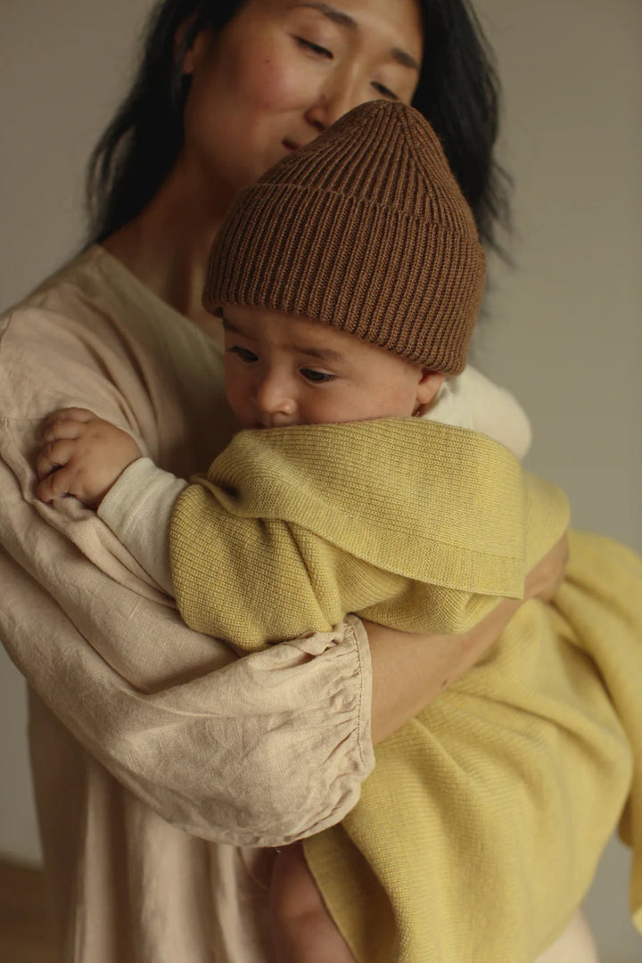 Maman et bébé avec Hvid Tuque en mérinos Fonzie