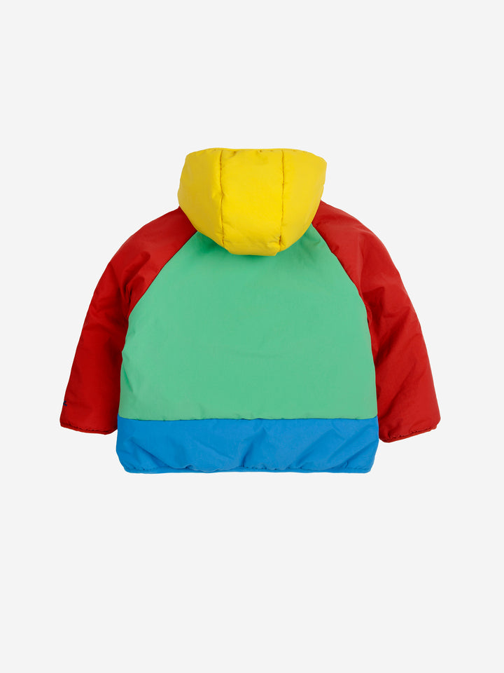 Veste à capuche vert, bleu rouge et jaune avec imprimé écureuil