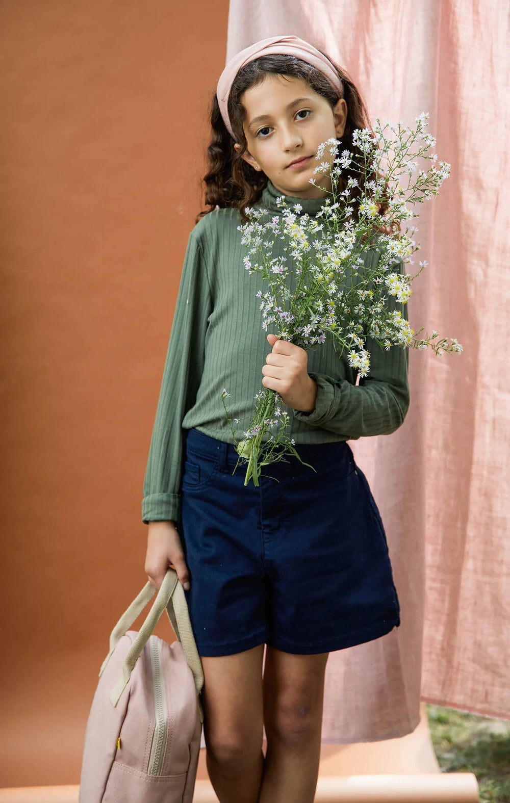 Fille avec Boîte à lunch en coton bio vintage rose