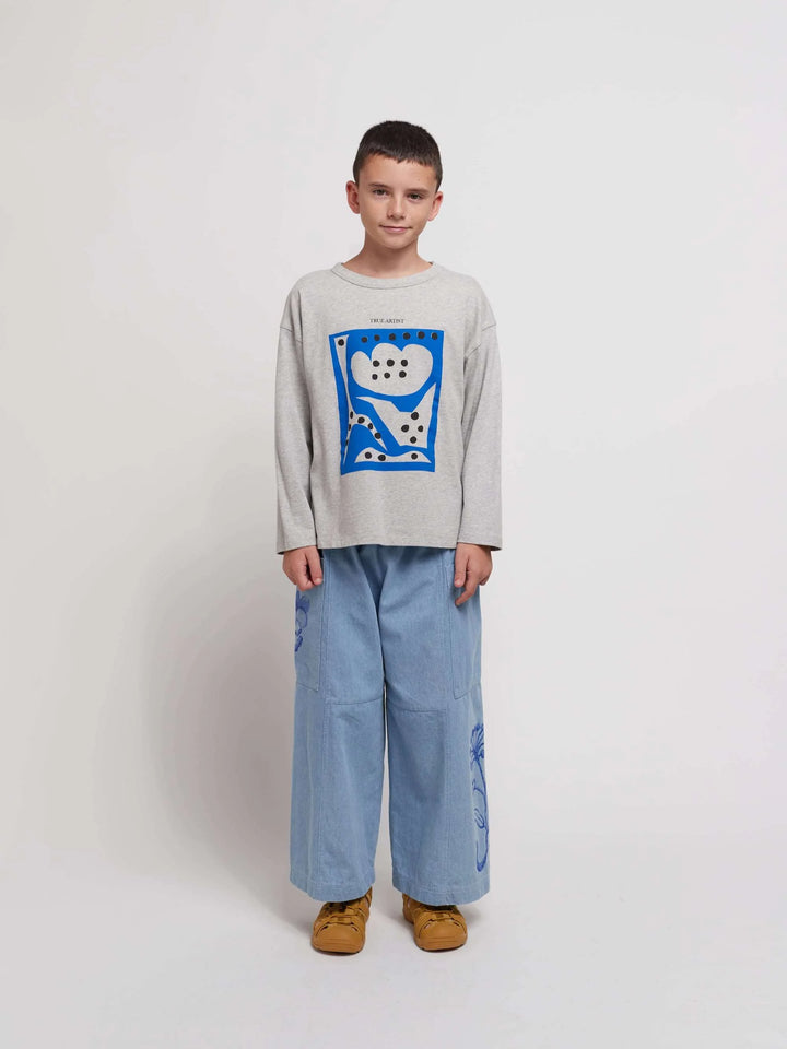 Garçon avec Pantalon en denim pour enfant avec imprimé herbier sur les côtés