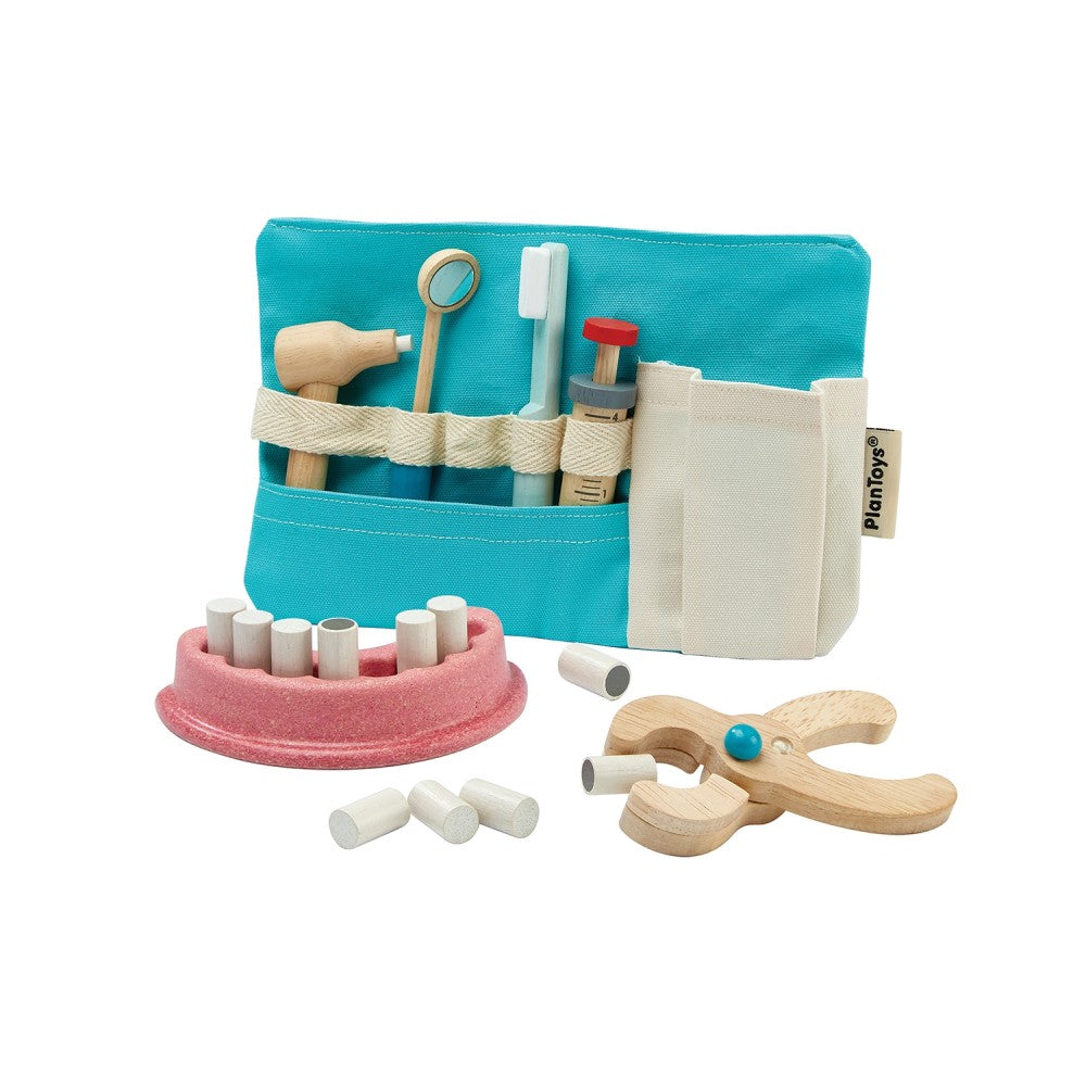 plan toys montreal quebec canada 3493 dentist set pretend play ensemble de dentiste imitation jouet de bois wooden toy