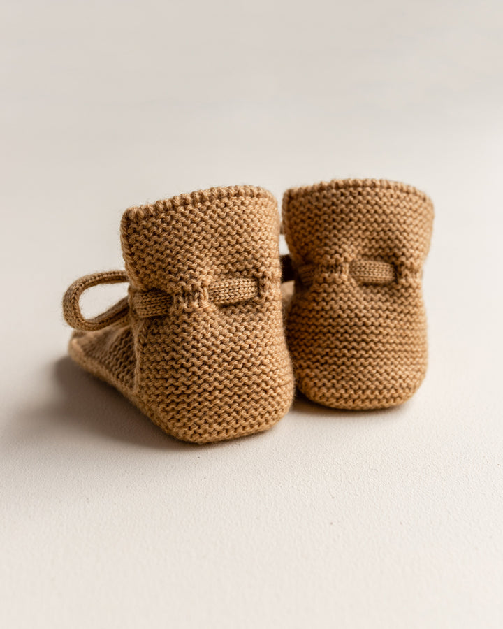 hvid baby booties ochre bottines bébé merino