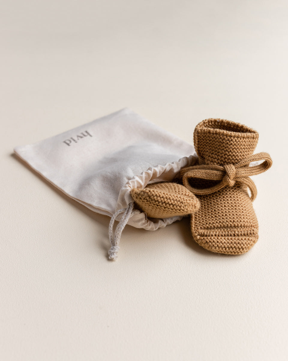 hvid baby booties ochre bottines bébé merino