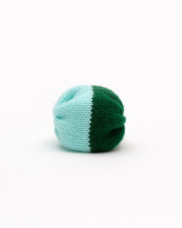 des enfantillages aki hacky sack