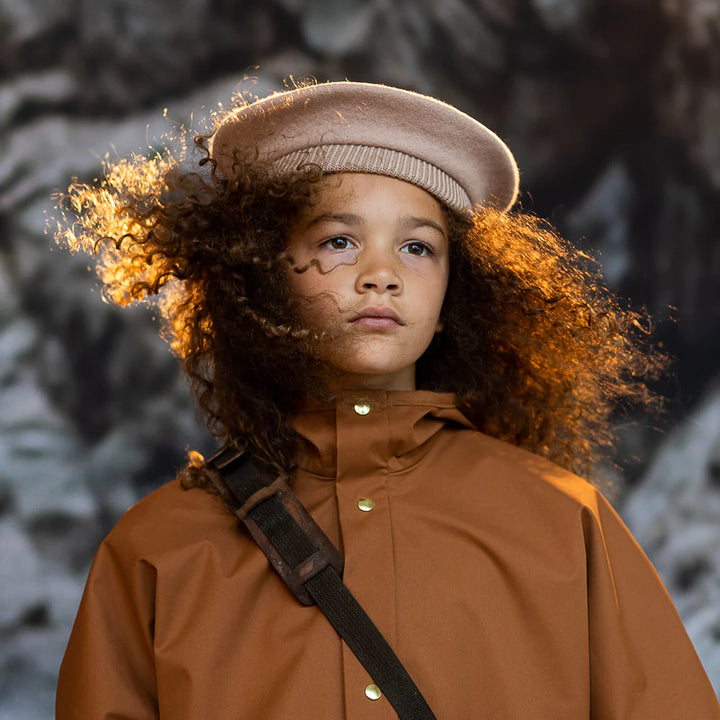 Enfant avec Manteau de pluie 