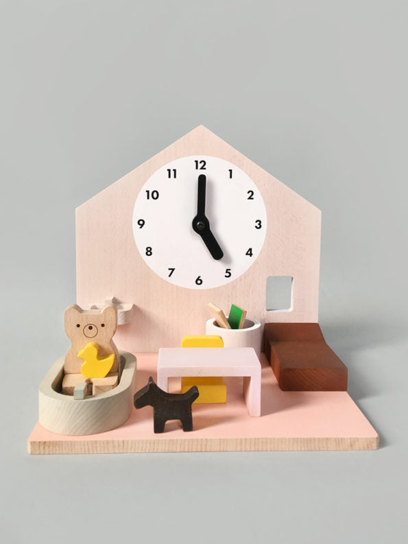 make my day moon picnic montréal québec canada jouet toy routine planner planificateur horaire wood bois figurines maison de poupée doll house
