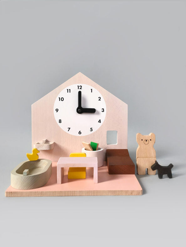 make my day moon picnic montréal québec canada jouet toy routine planner planificateur horaire wood bois figurines maison de poupée doll house