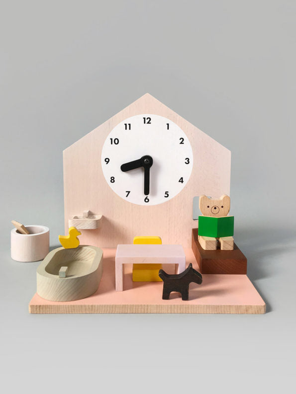 make my day moon picnic montréal québec canada jouet toy routine planner planificateur horaire wood bois figurines maison de poupée doll house