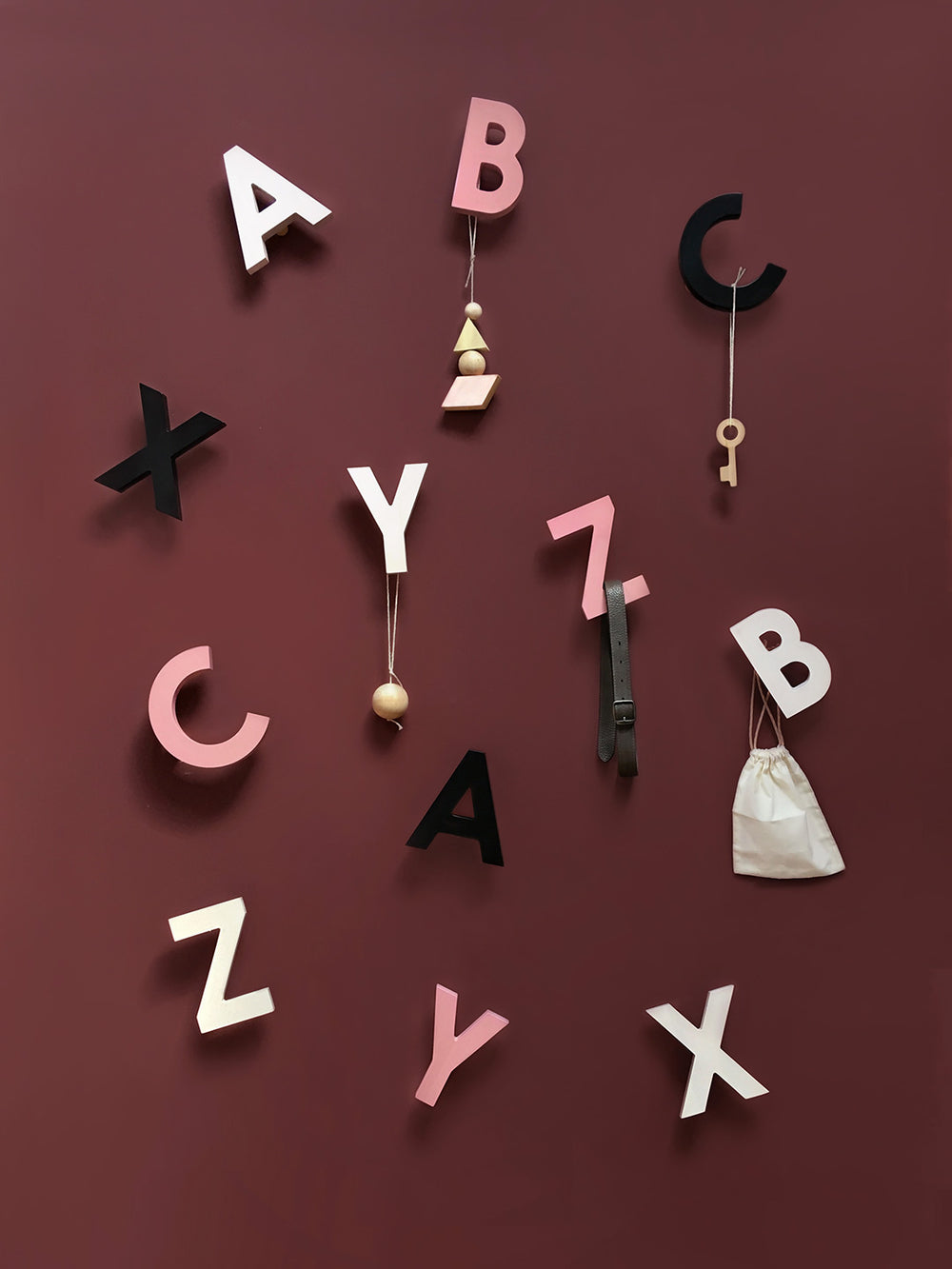 rock&pebble rock & pebble montreal quebec canada abc alphabet soup wall hooks crochets mur hooks déco decoration kids enfants xyz