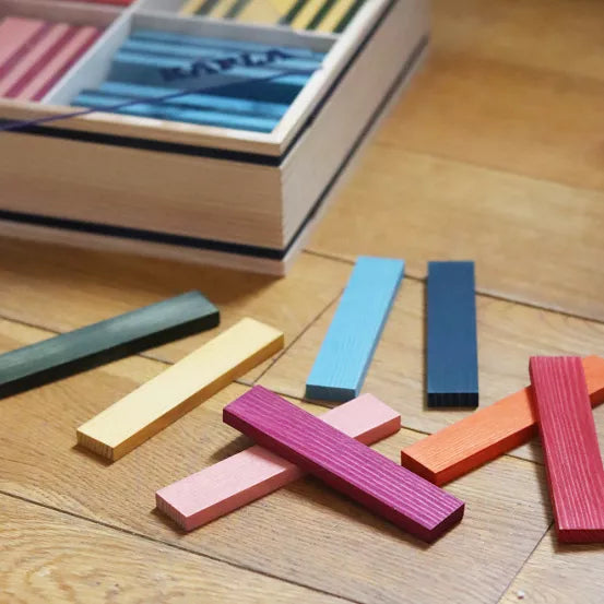 Coffret de planchettes en bois multicouleur
