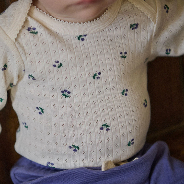 Bébé avec Body manches longues pointelle Nature Baby en coton naturel avec imprimé baies