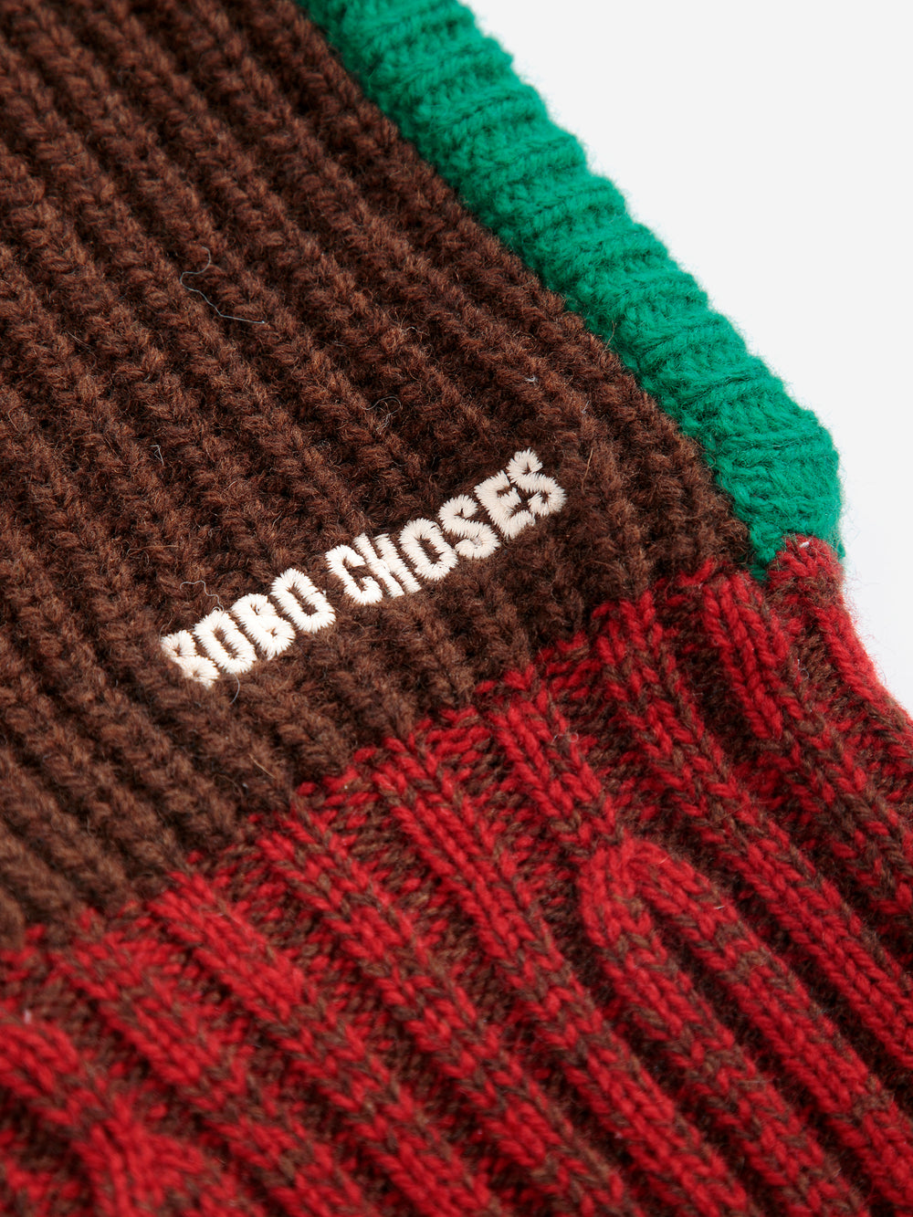 Balaclava tricotée en laine brun, rouge et vert