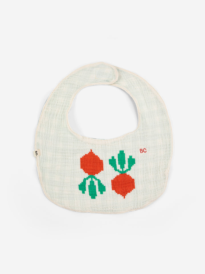 Bavoir Bobo Choses en coton blanc avec motif betteraves rouges