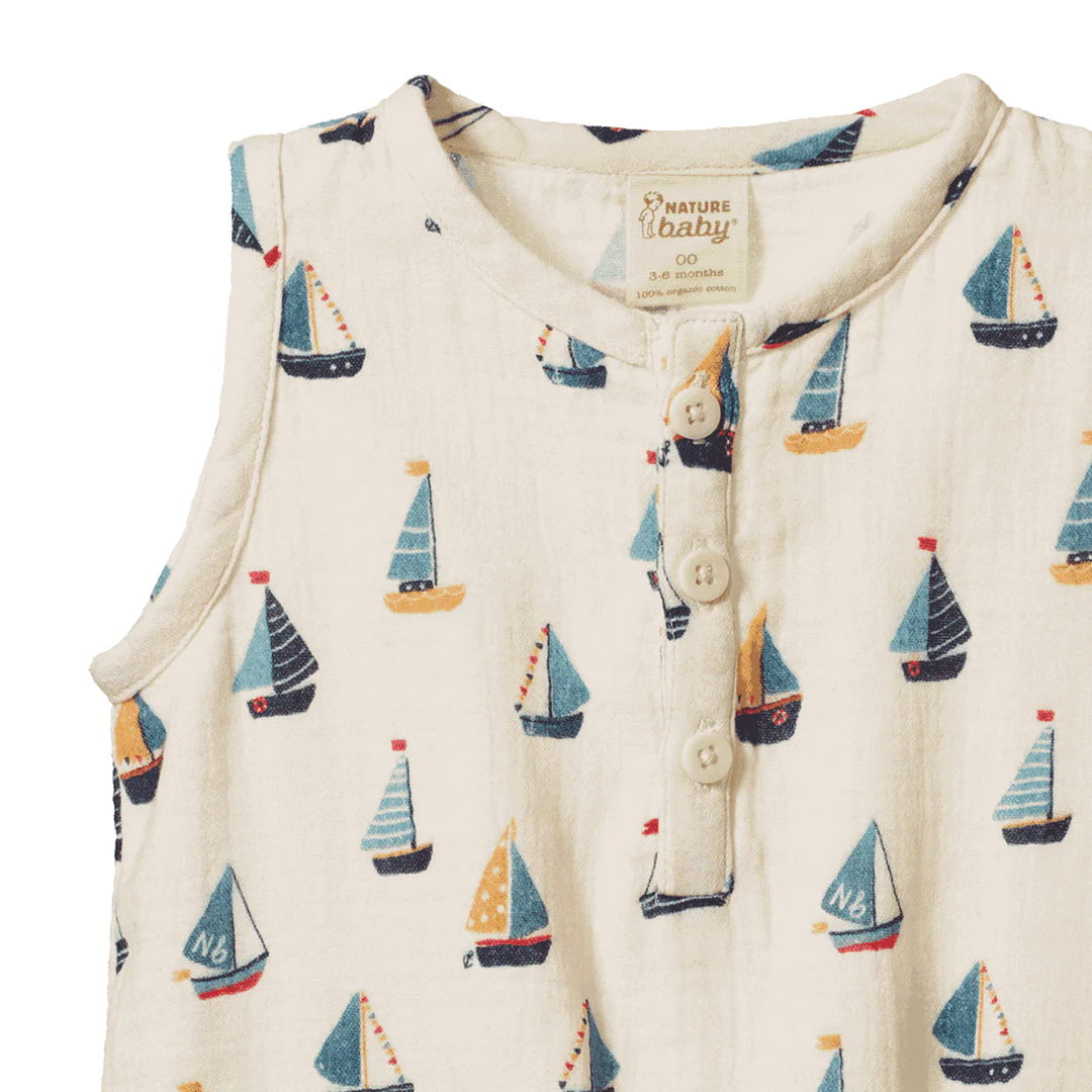 Body Nature Baby en mousseline écru avec voiliers 