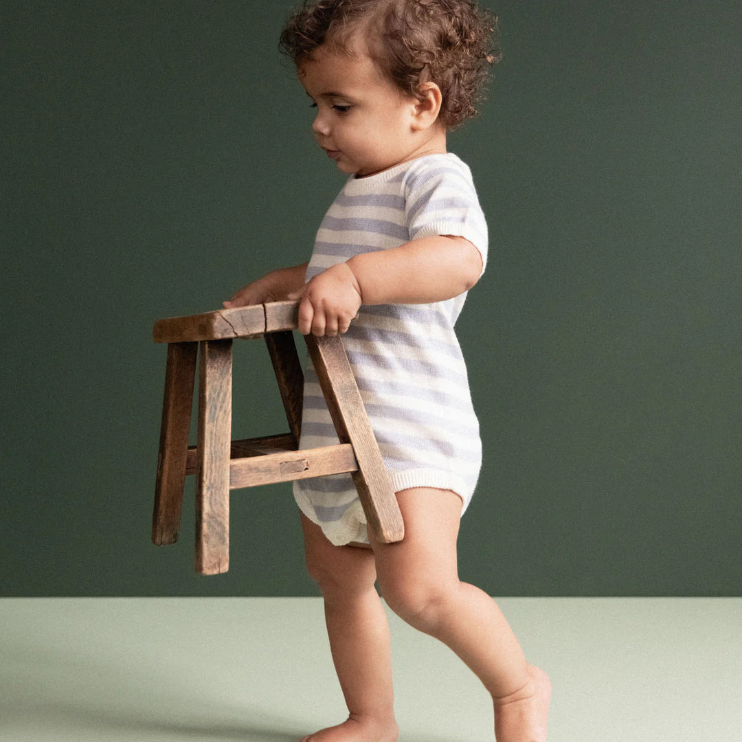 Bébé avec Body tricoté manches courtes Nature Baby en coton rayé bleu pâle 