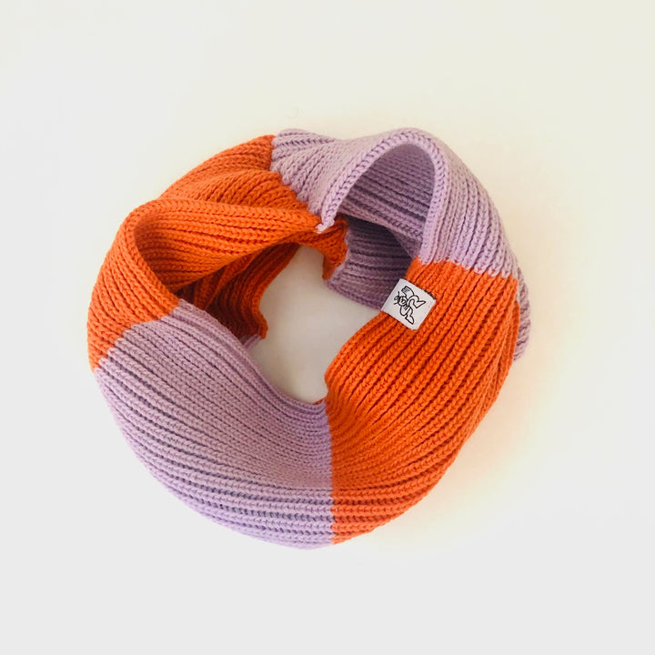 Cache-cou tube tricoté orange et lilas