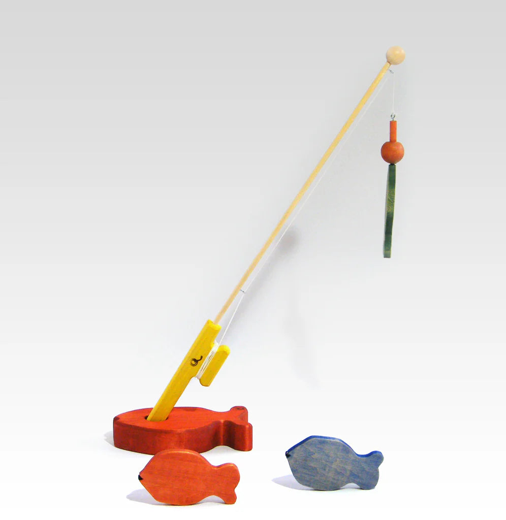 Canne à pêche et 3 poissons en bois 