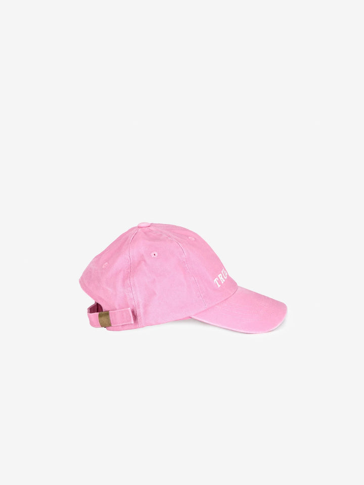 Casquette en coton rose avec logo True Artist brodé sur le devant 