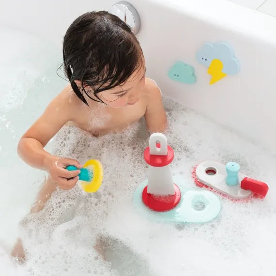 Enfant avec Casse tête pour le bain To the rescue