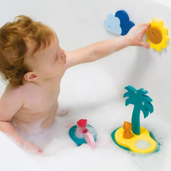 Enfant avec Casse tête pour le bain en mousse 