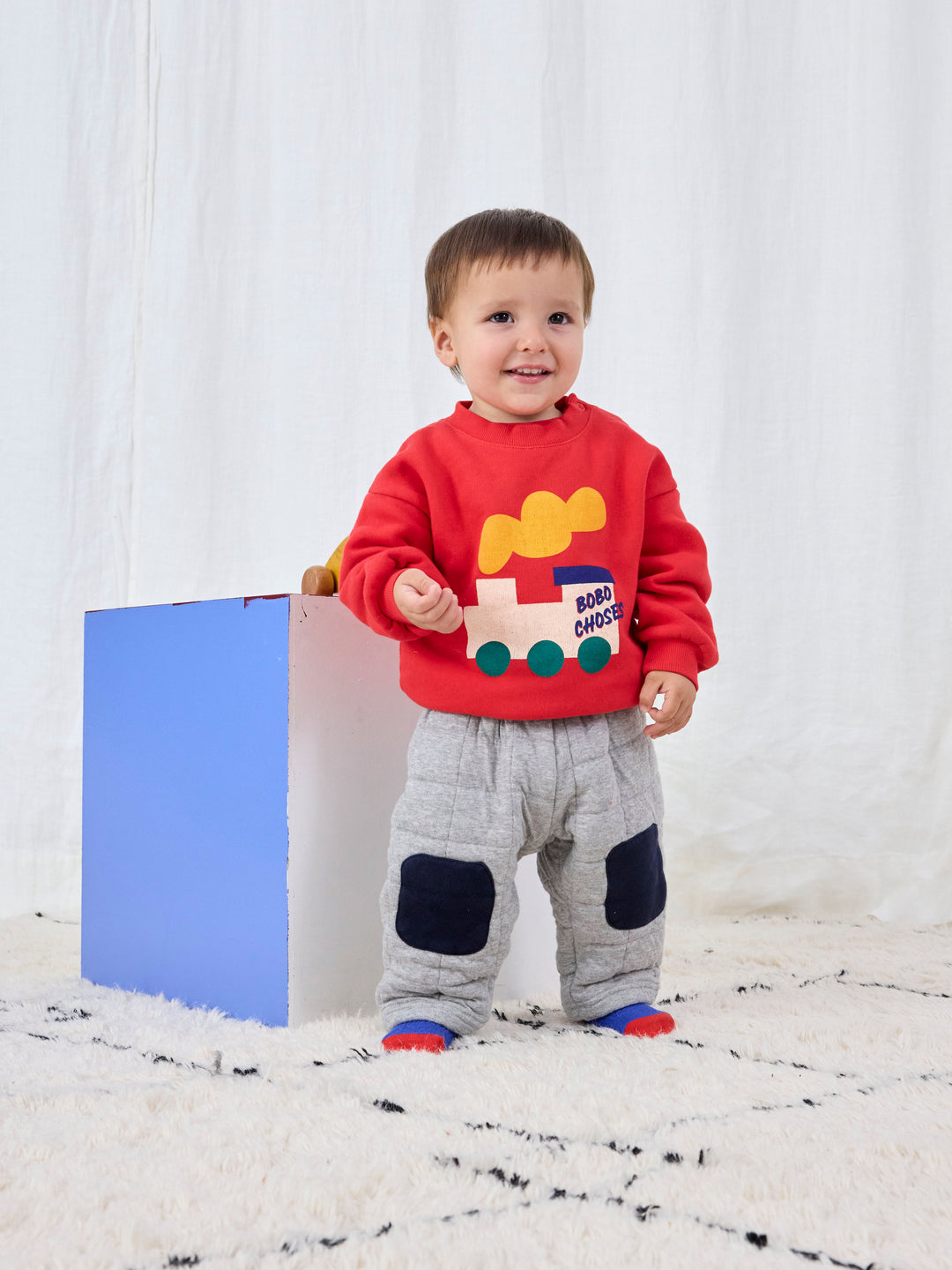 Bébé avec Chandail Bobo Choses coton ouaté rouge avec imprimé choo choo train