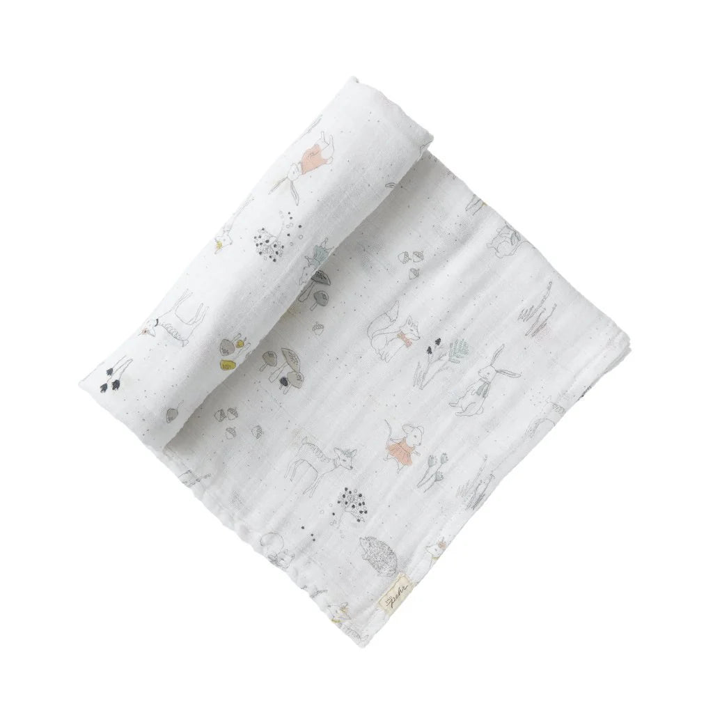 Couverture d'emmaillotage en mousseline avec motif forêt magique 