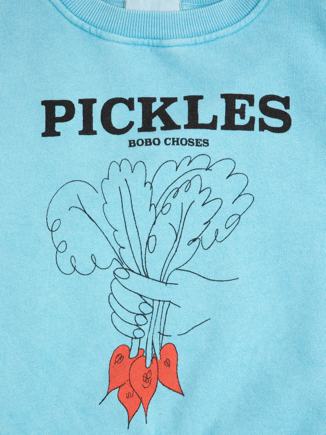 Détail de Chandail Bobo Choses en coton bleu avec imprimé bouquet de légumes