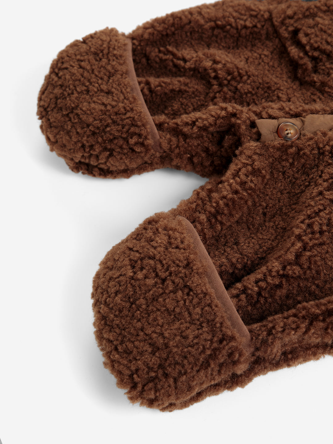 Détail de Combinaison en peau de mouton brun Bobo Choses