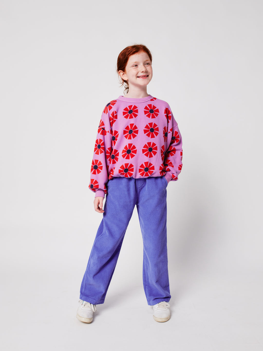 Enfant avec Chandail Bobo Choses en coton rose avec imprime kaleidoscope en rouge 