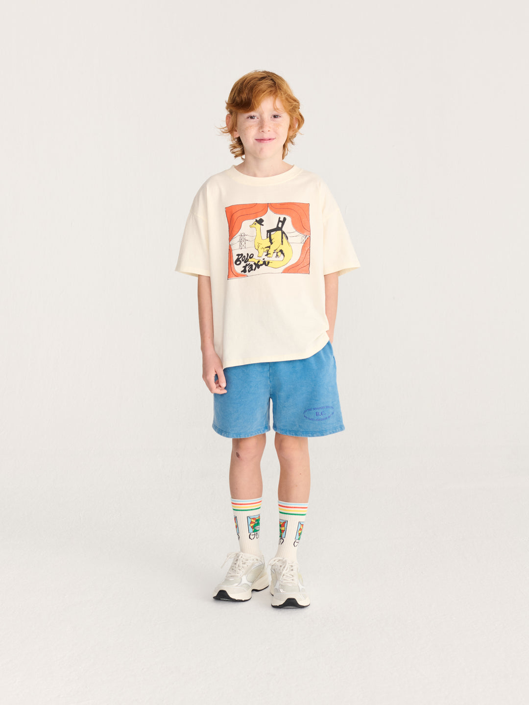 Enfant avec T-shirt Bobo Choses en coton blanc avec imprimé taxi dinosaure