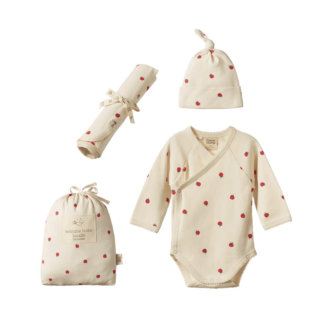 Ensemble cadeau de naissance Nature Baby en coton naturel avec imprimé framboise