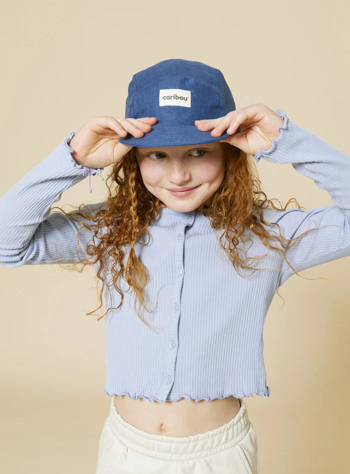 Fille avec Casquette en lin Caribou Indigo