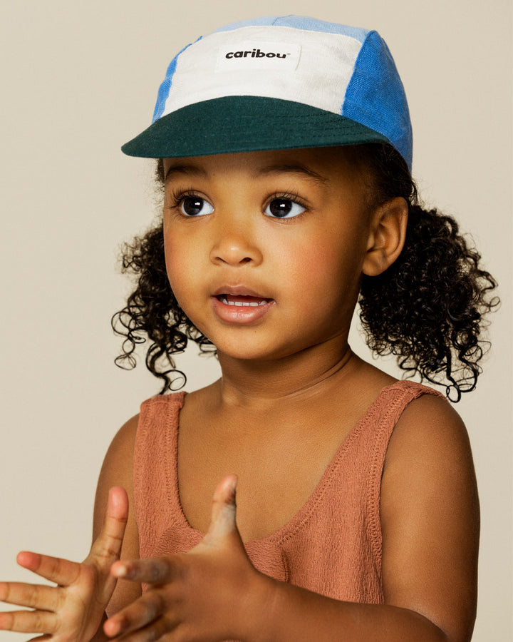 Fille avec Casquette en lin Caribou beige, bleu