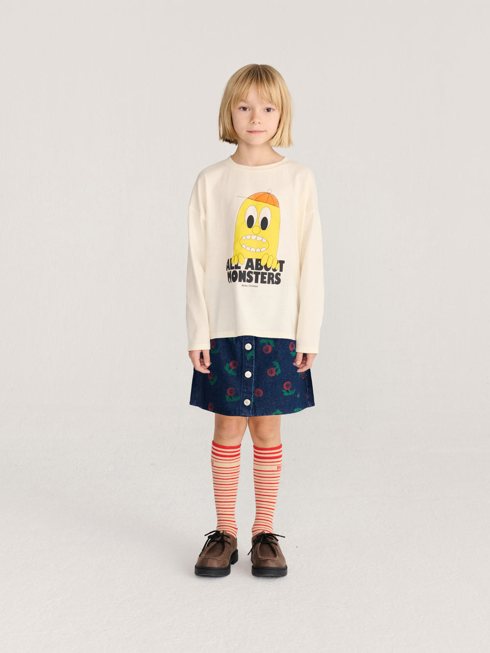 Fille avec T-shirt manches longues Bobo Choses en coton blanc avec imprimé monstre jaune