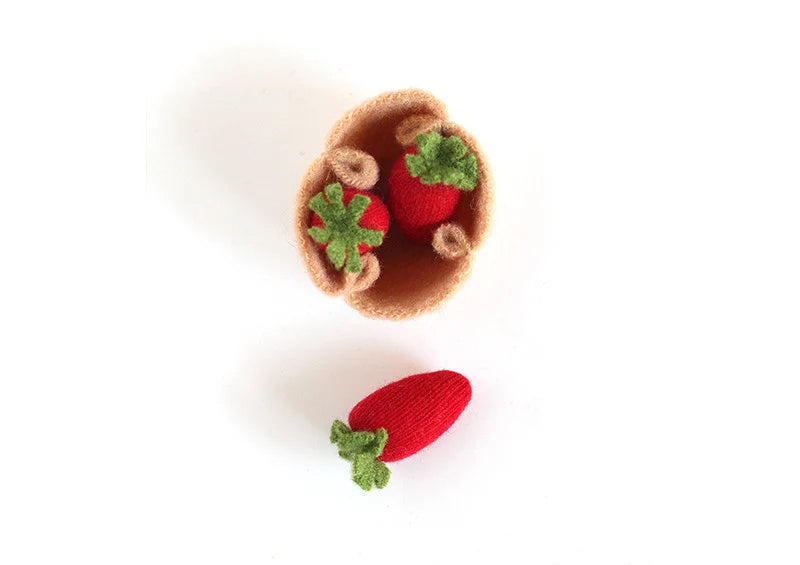 Panier de fraises en laine