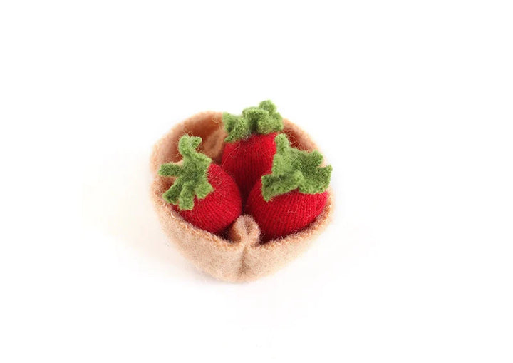Panier de fraises en laine