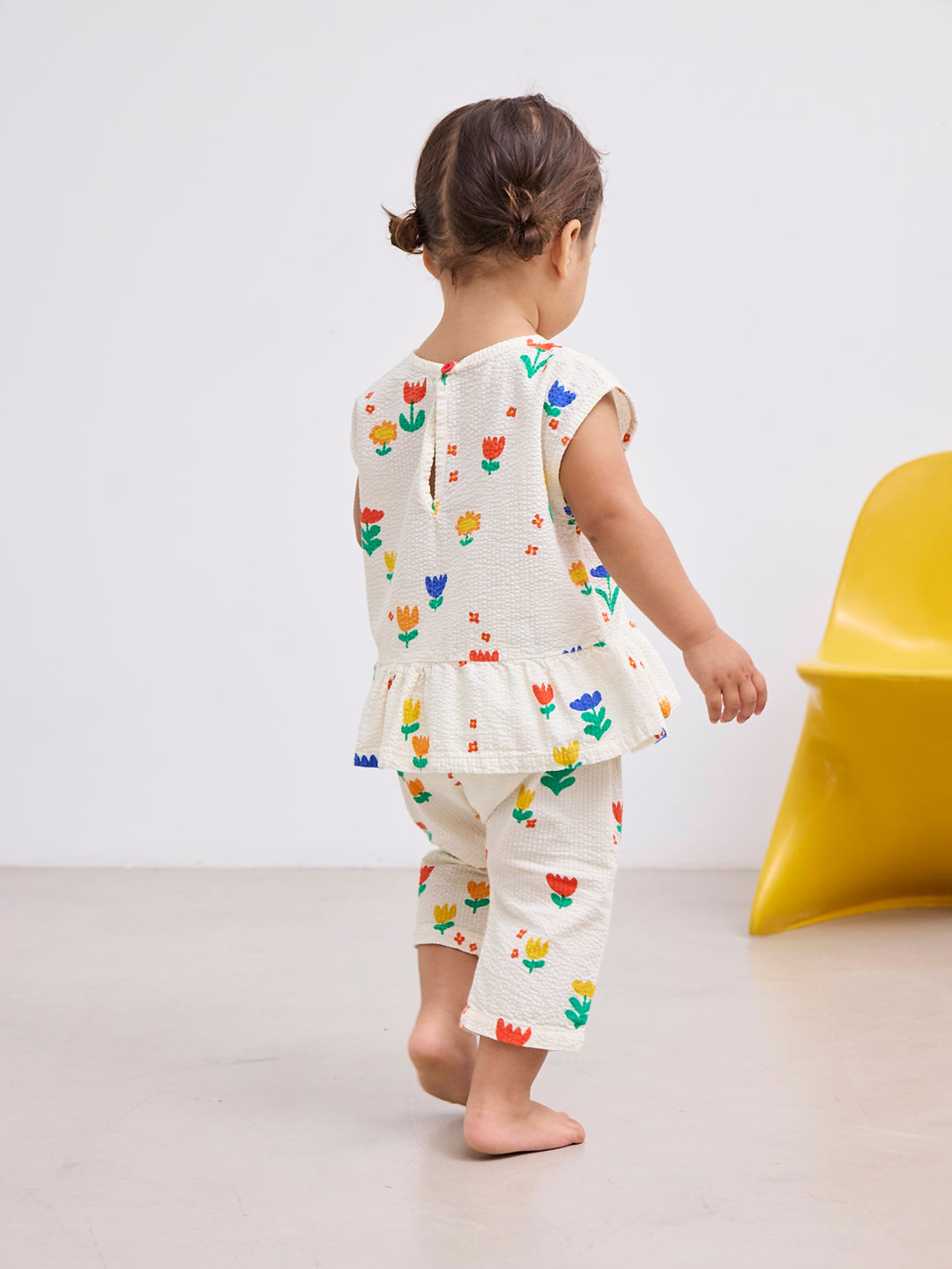 Fille avec Pantalon et blouse pour bébé en coton écru avec imprimé fleurs 