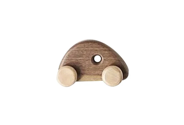 Petite voiture en bois