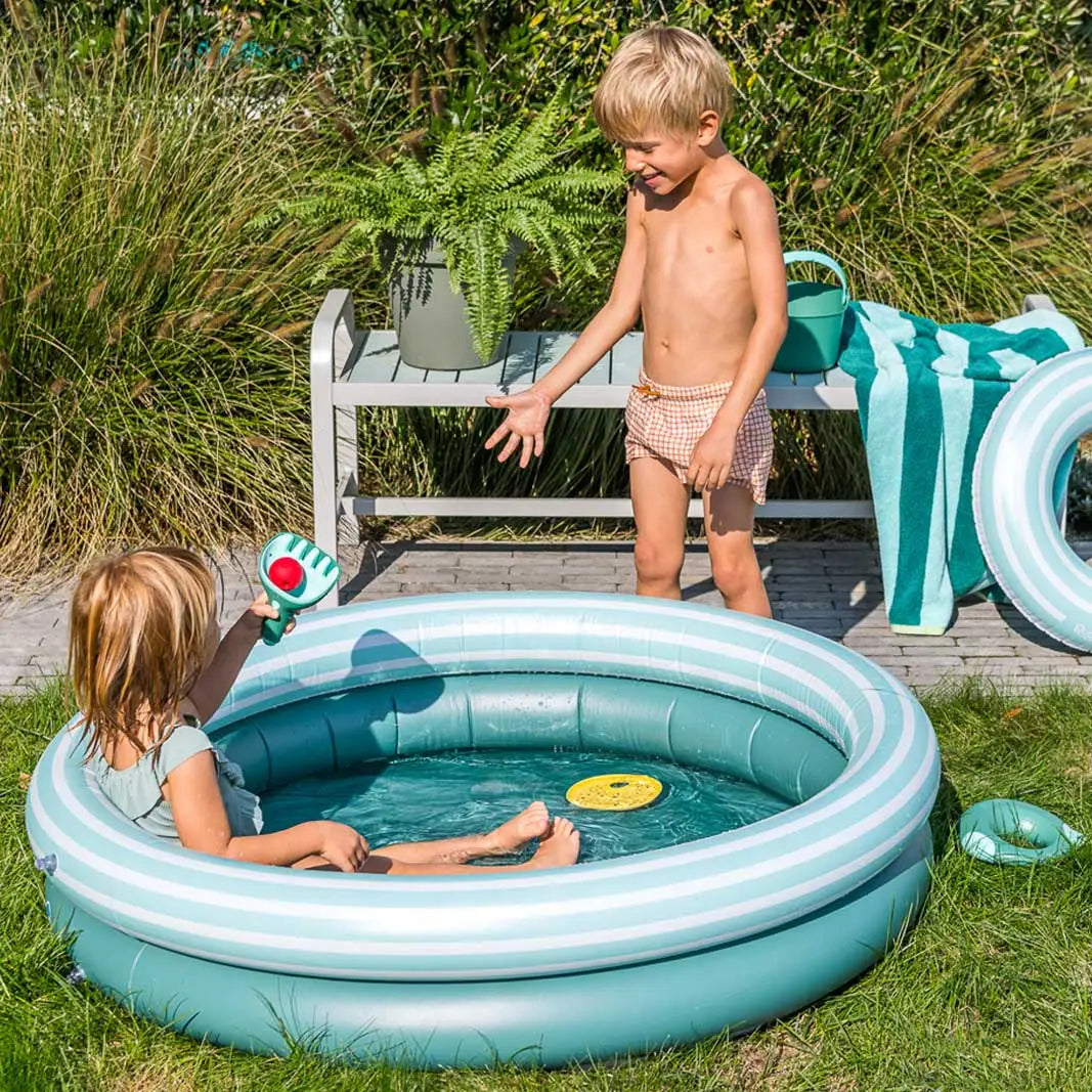 Enfants et Piscine gonflable en vinyle vert